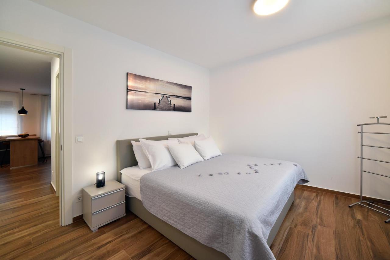On Time Apartment *